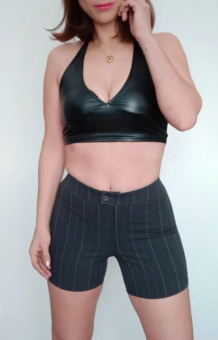 Short moulant rayé chic taille 38 - photo numéro 3