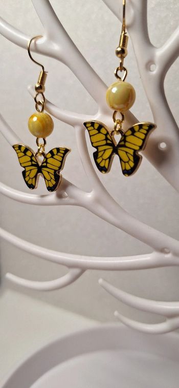 Boucles d'oreilles papillon jaune