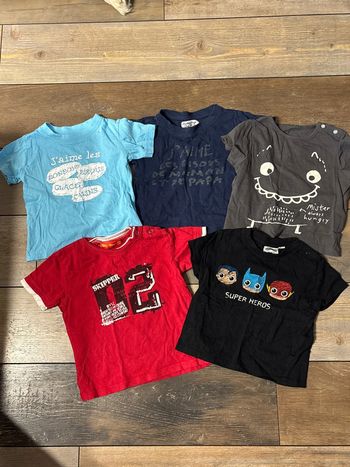 Lot tee shirt manches courtes 12 mois