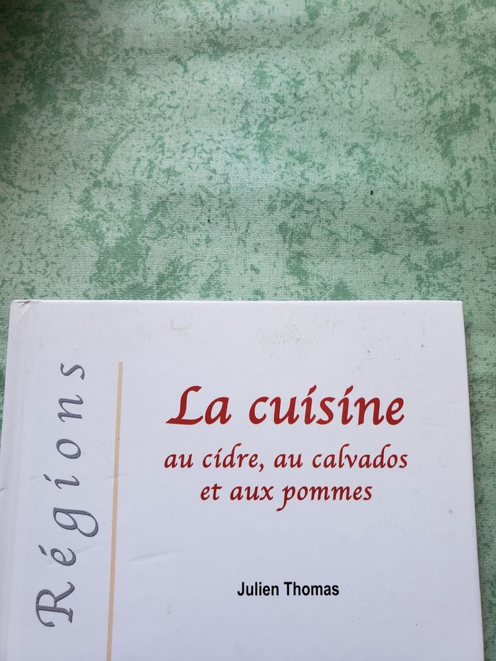 Livre la cuisine au cidre, au calvados et aux pommes - photo numéro 2