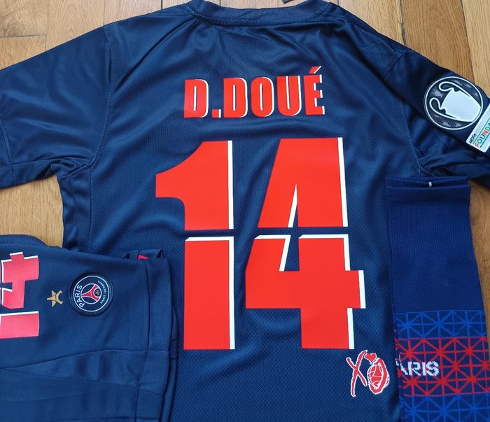 Maillot PSG 2026 taille 12 Désiré Doué bleu domicile