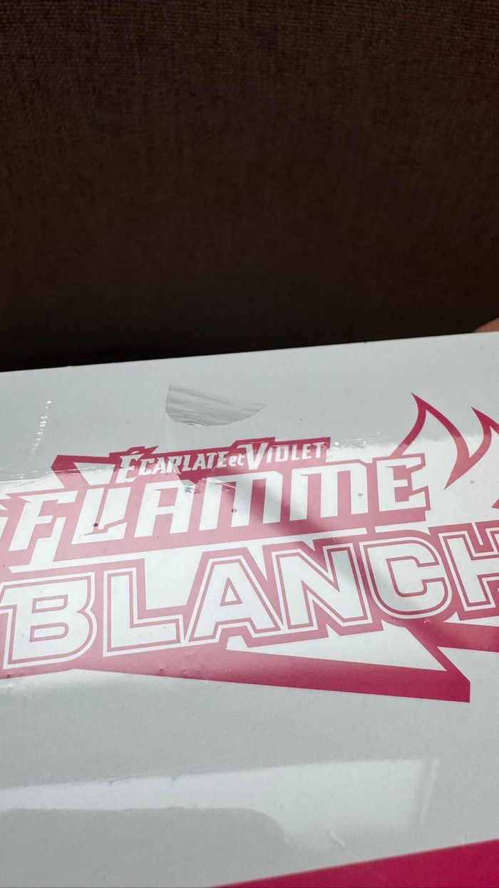 Pokémon - ETB flamme blanche EV10.5 - photo numéro 6