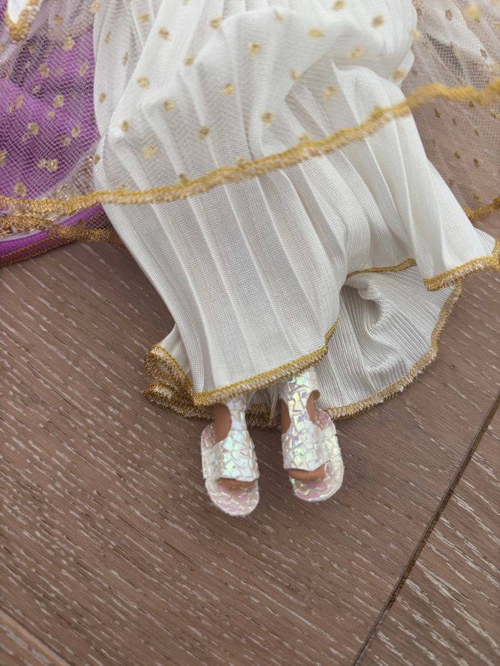 Poupée Barbie de collection Goddess grecque 1996 avec son support de présentation - photo numéro 2