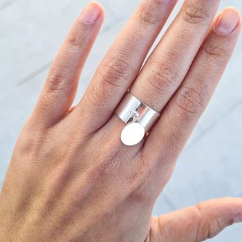 Bague avec médaille