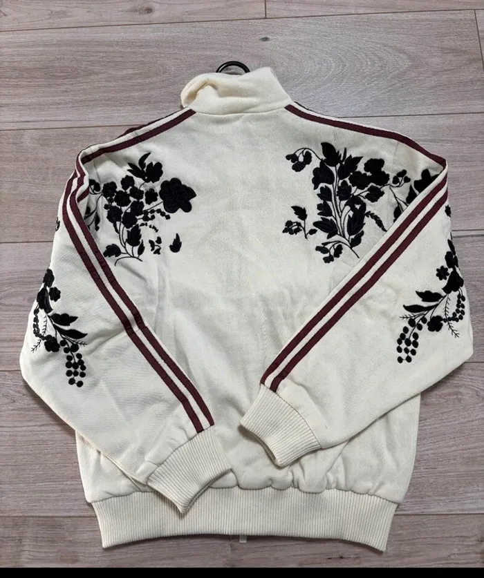 Veste adidas x ASOS brodée à fleur – Taille M – neuve - photo numéro 2