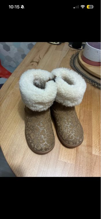 Bottes ugg 22