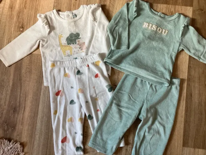 Lot pyjamas 18 mois