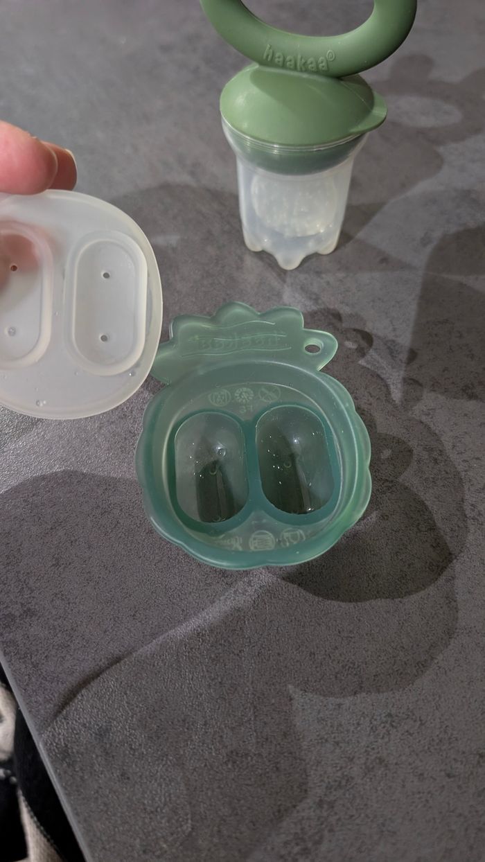 Grignoteuse Haakaa avec moule - photo numéro 4