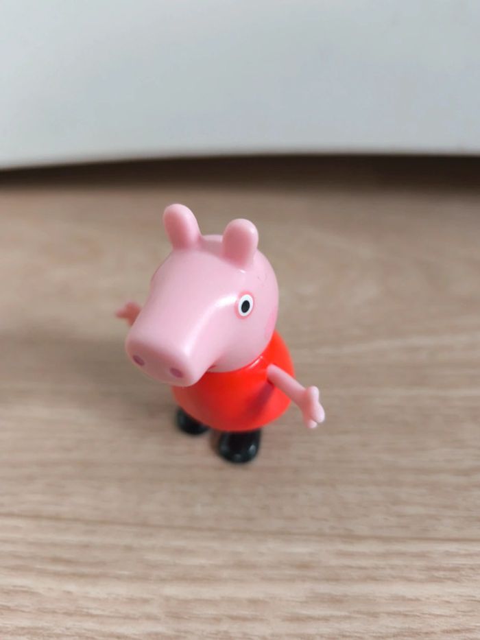 Figurine Peppa pig - photo numéro 5