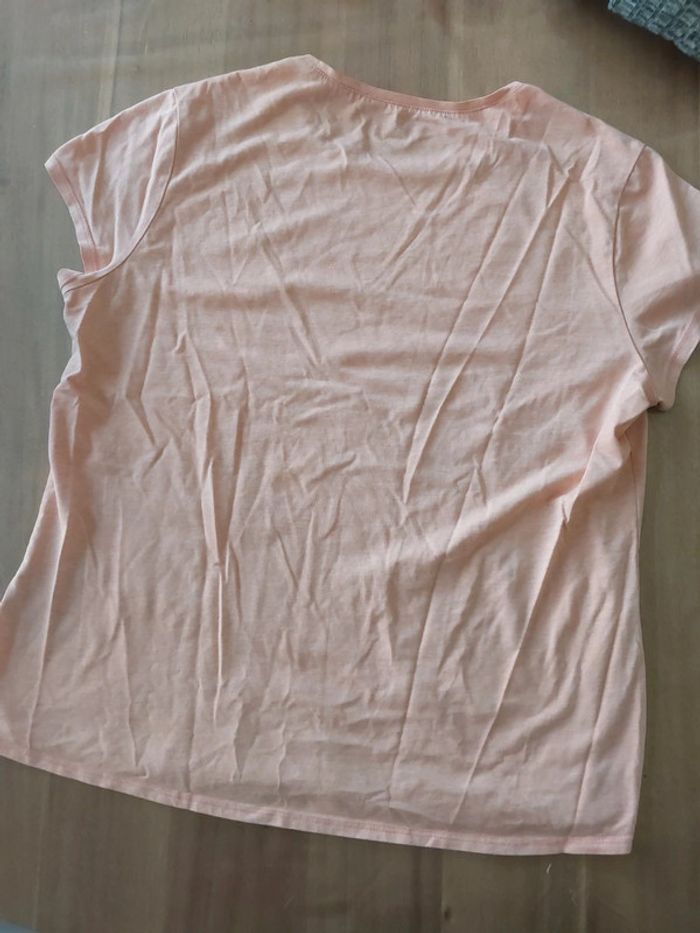 Tee-shirt t.44 - photo numéro 2