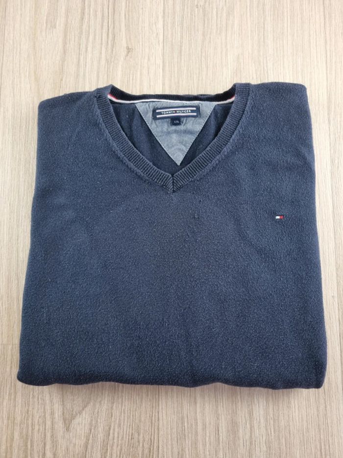 Pull à col V bleue Tommy Hilfiger Homme Taille S ou 16 ans