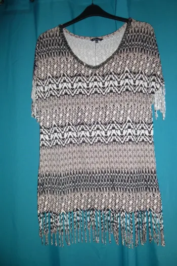 tunique à motifs a frange Ms mode taille M neuf