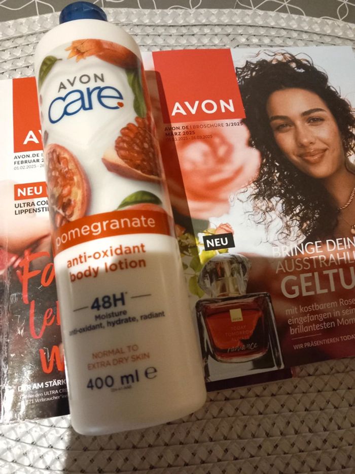 🥰 Lotion hydratation pour le corps à la grenade Avon 400ml - photo numéro 2