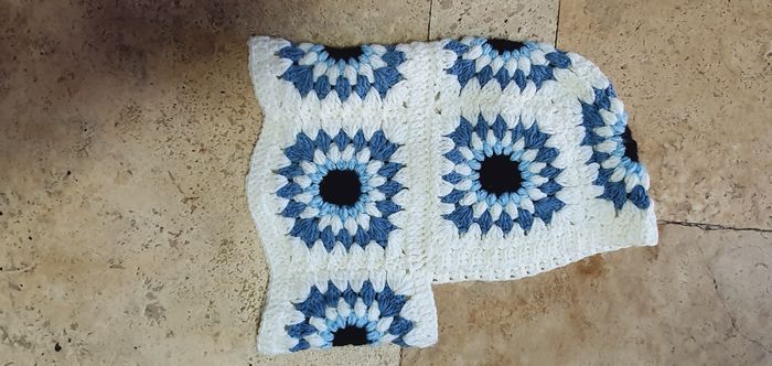 Cagoule crochet Fait main  taille XS - photo numéro 3