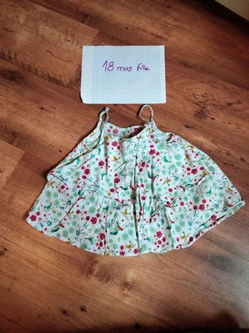 Haut fleuri à volants