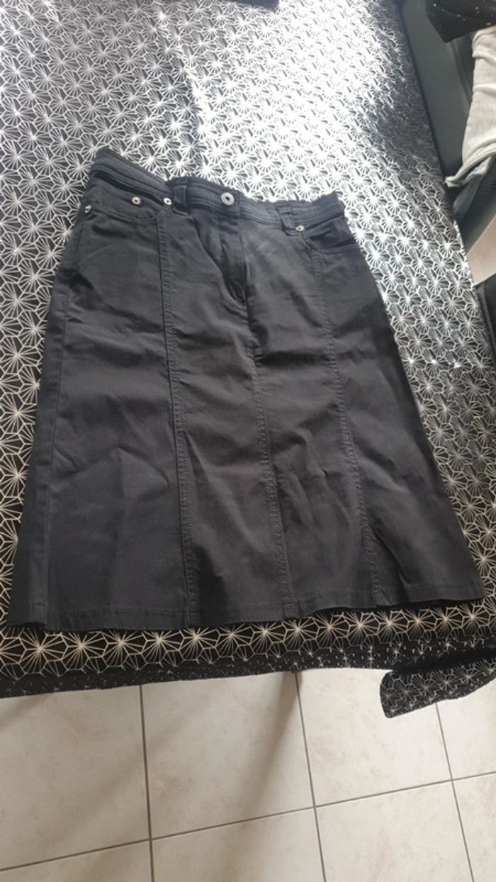 Jupe noire 42 - photo numéro 2