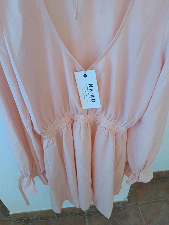 Robe Neuf - photo numéro 3