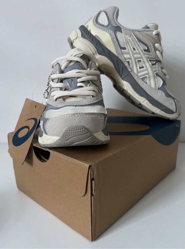 Chaussure Asics GEL - photo numéro 2
