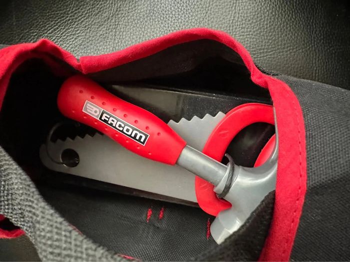 Caisse à outils façon smoby neuve - photo numéro 2