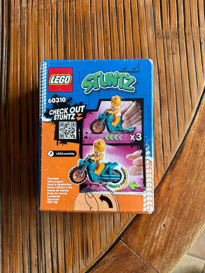 Set Lego 60310, Chicken Stunt Bike, set scellé - photo numéro 2