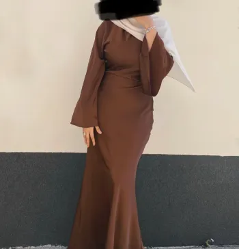 Robe satinée