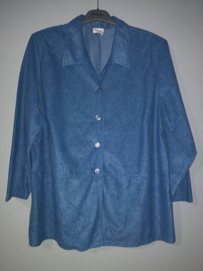 Surchemise bleu. Taille 52. Neuve sans étiquette.
