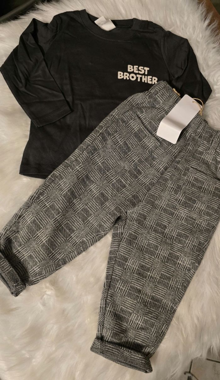 Neufs (non portés) 🏷🤩😍💙superbe  ensemble teeshirt ml et pantalon 12/18mois (80/81cm) garçon 💙😍🤩 - photo numéro 2
