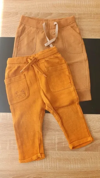Lot de 2 joggings 12 mois