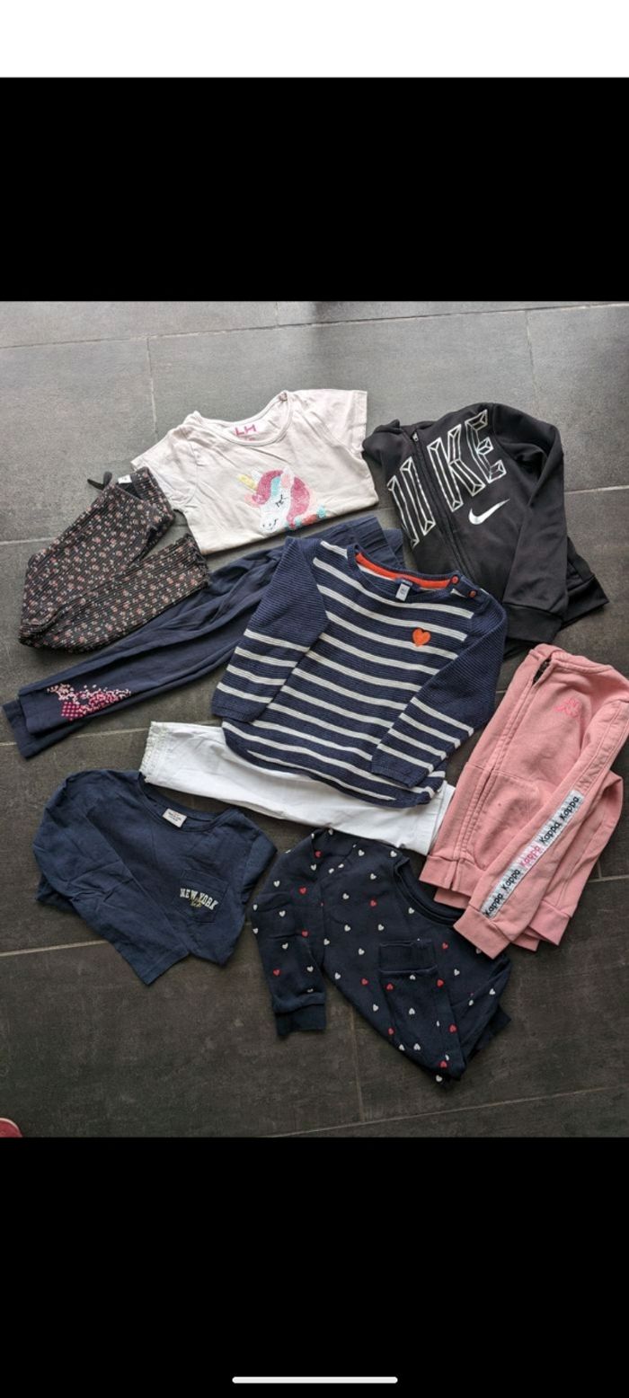 Lot vêtements fille taille 6 ans - photo numéro 5