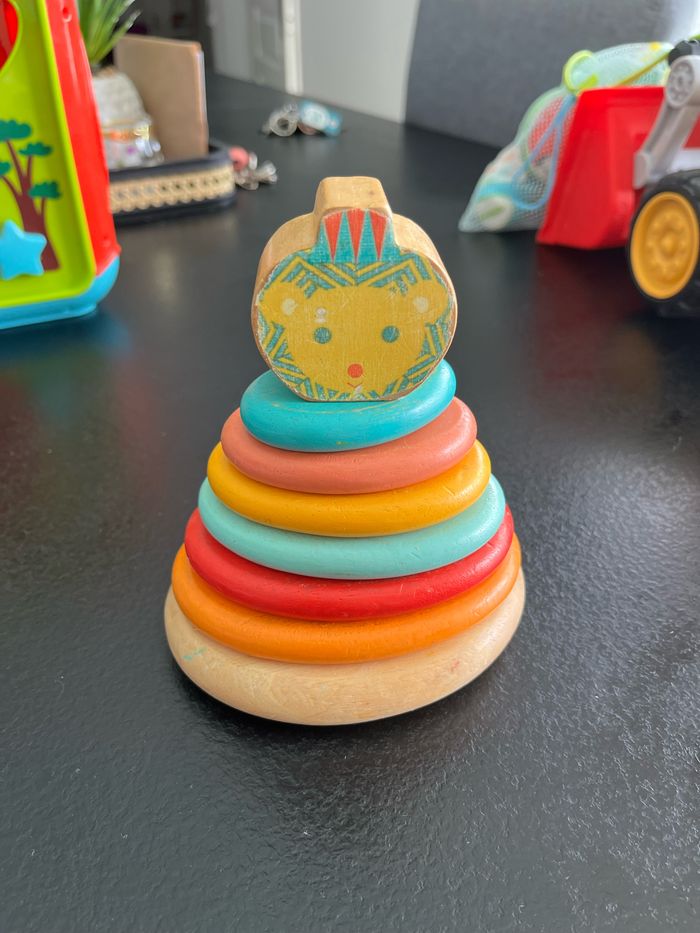 Jeu en bois à empiler