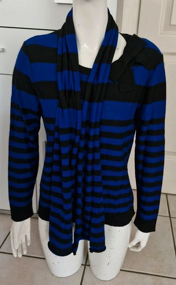 Ensemble pull et son écharpe 50% laine