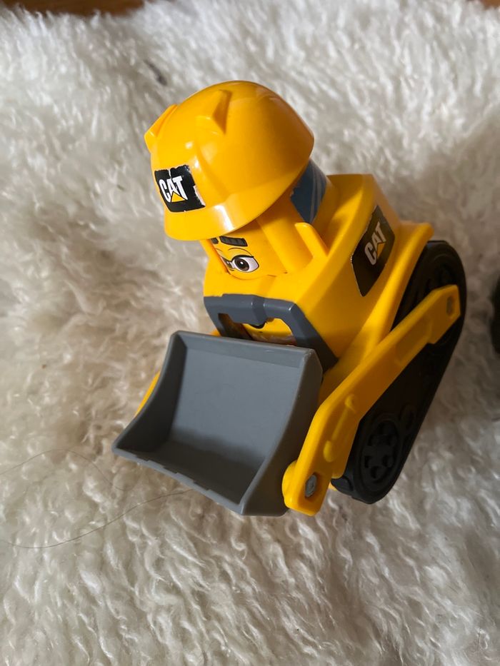 Véhicules de chantier caterpillar - photo numéro 2