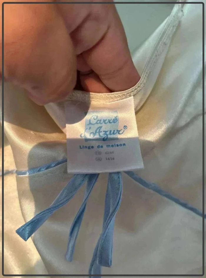 Nuisette  taille42/44 marque  carré  d'azur - photo numéro 4