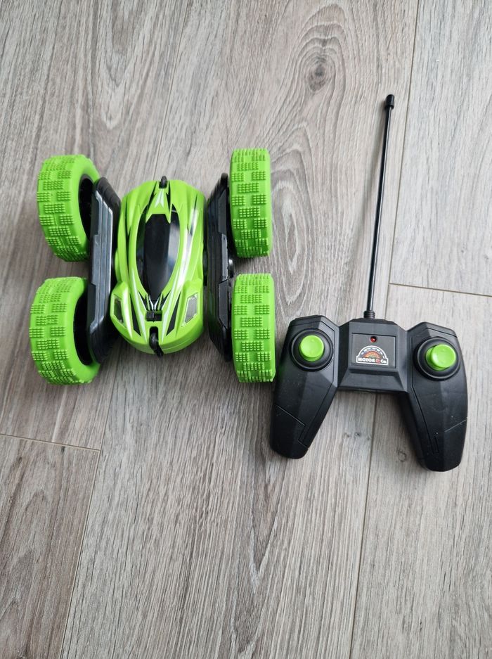 Voiture télécommandé