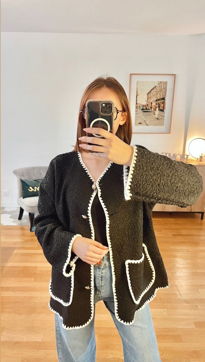 Veste Bouclette à Boutons Dorés