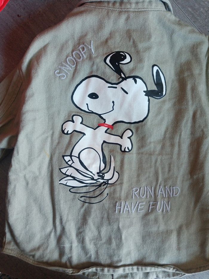 Veste en jean bouton pression snoopy taille 2 3 ans - photo numéro 3