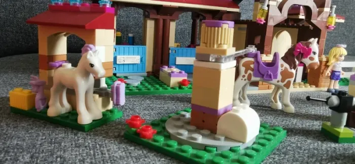 Lego friends le club d'équitation de Heartlake City - photo numéro 8
