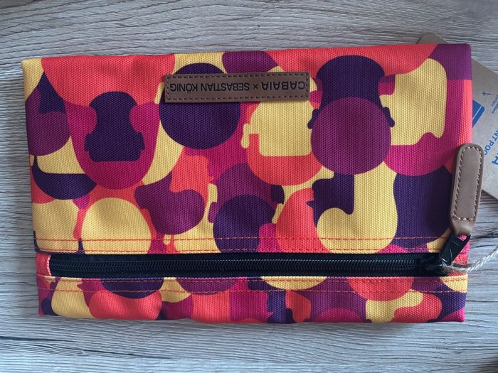 Cabaia pochette édition limité Sébastien Konig neuf