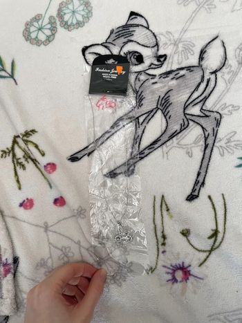 Collier pendentif vélo.