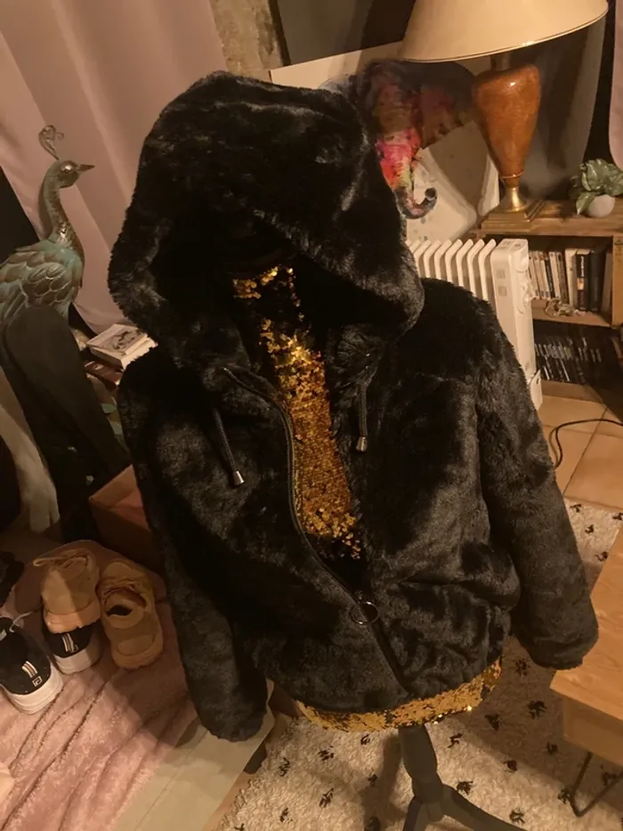 Veste fausse fourrure noir - photo numéro 4