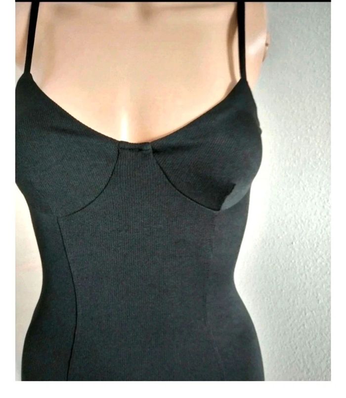 Robe noire moulante bershka taille xs neuve - photo numéro 2