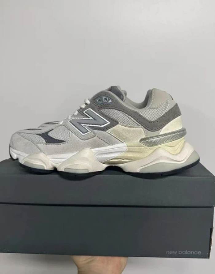 Baskets New Balance 9060 GRY  taille 38 - photo numéro 2