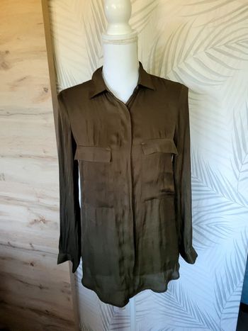 Chemise kaki taille XS , zara basic