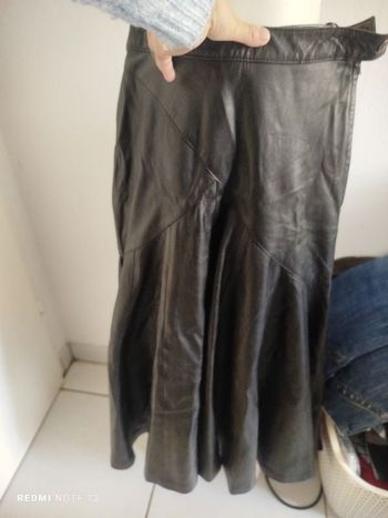 #kytie34femme. Jupe en cuir longue taille 34