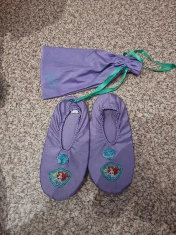 Chausson violet