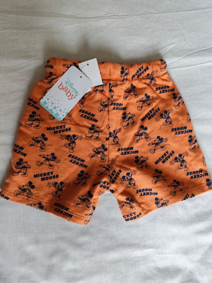 Short Mickey taille 2 ans neuf - photo numéro 5