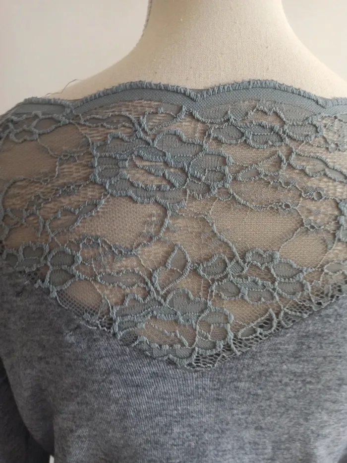 Sublime pull fin dentelle T M/L chez Sarah John - photo numéro 4