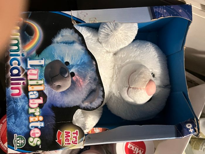 Doudou lumineux et musical neuf