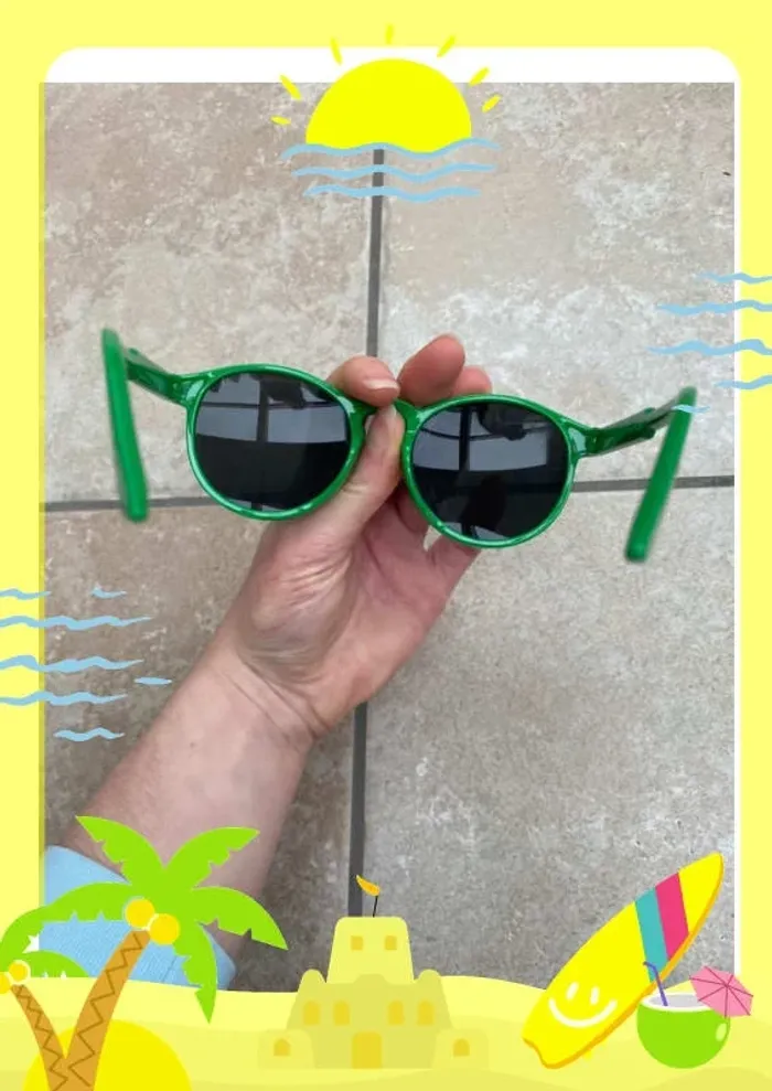 Lunette verte - photo numéro 2