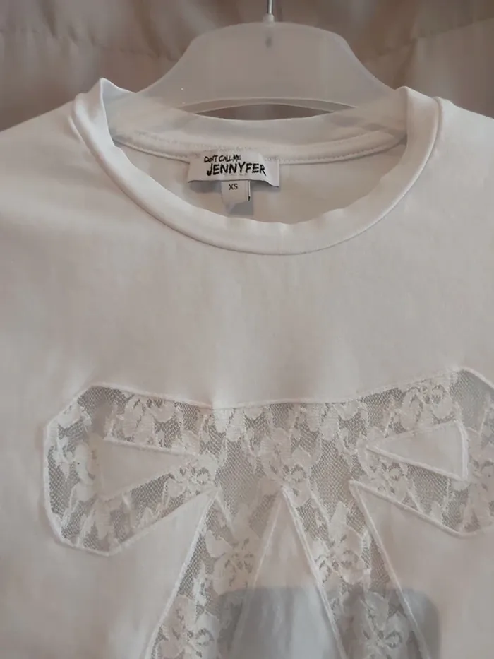 T shirt jennyfer xs - photo numéro 2